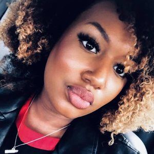 Meet your Posher, Janae'